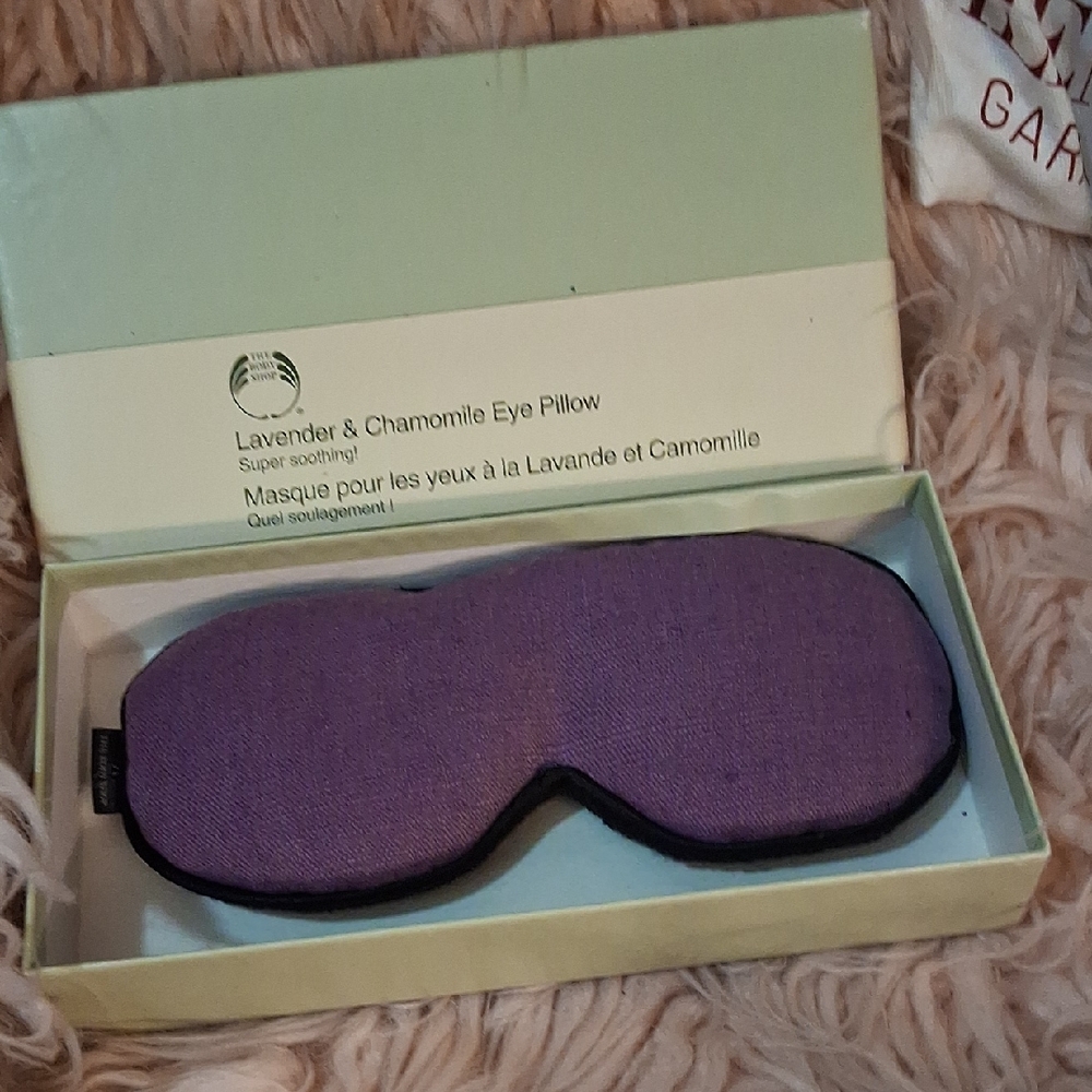 The Body Shop Lavender Purple Eye Pillow
